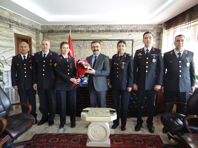 İlçe Jandarma Komutanlığı, Kaymakamımız Sayın Cüneyt Caner' i Ziyaret Etti.
