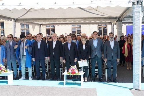 Kapadokya Üniversitesi 2024 Sınıfı Mezunlarını Hayata Uğurladı.